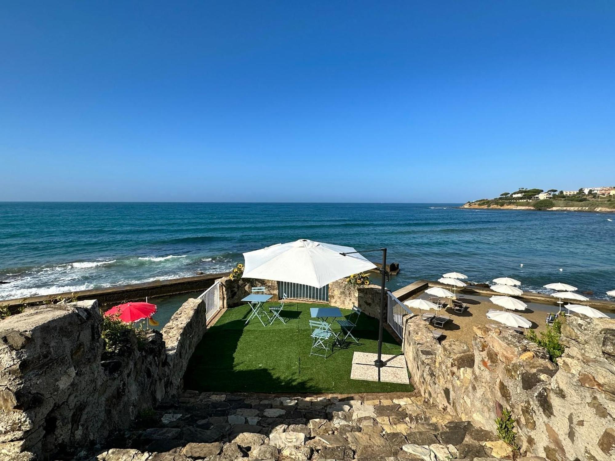 Villa Mg Hotel Santa Marinella Extérieur photo