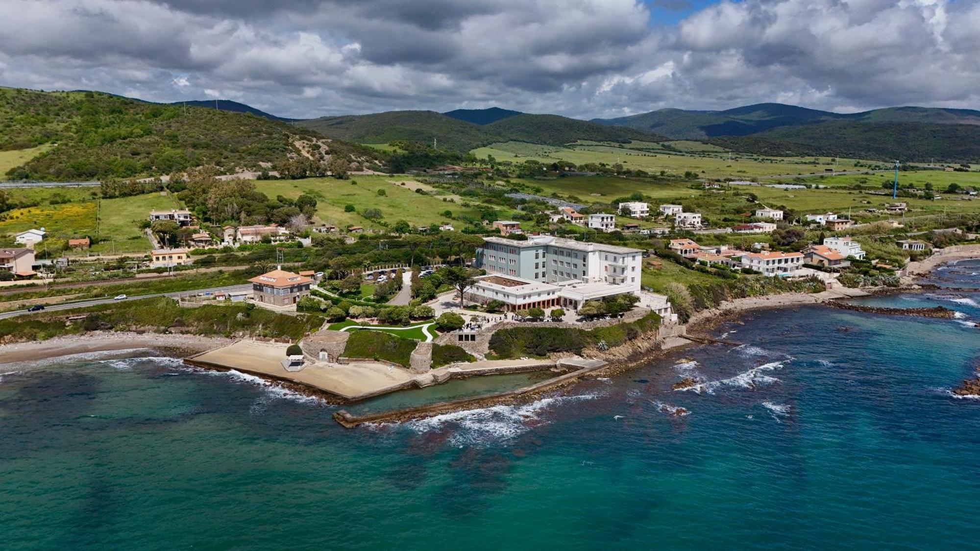 Villa Mg Hotel Santa Marinella Extérieur photo